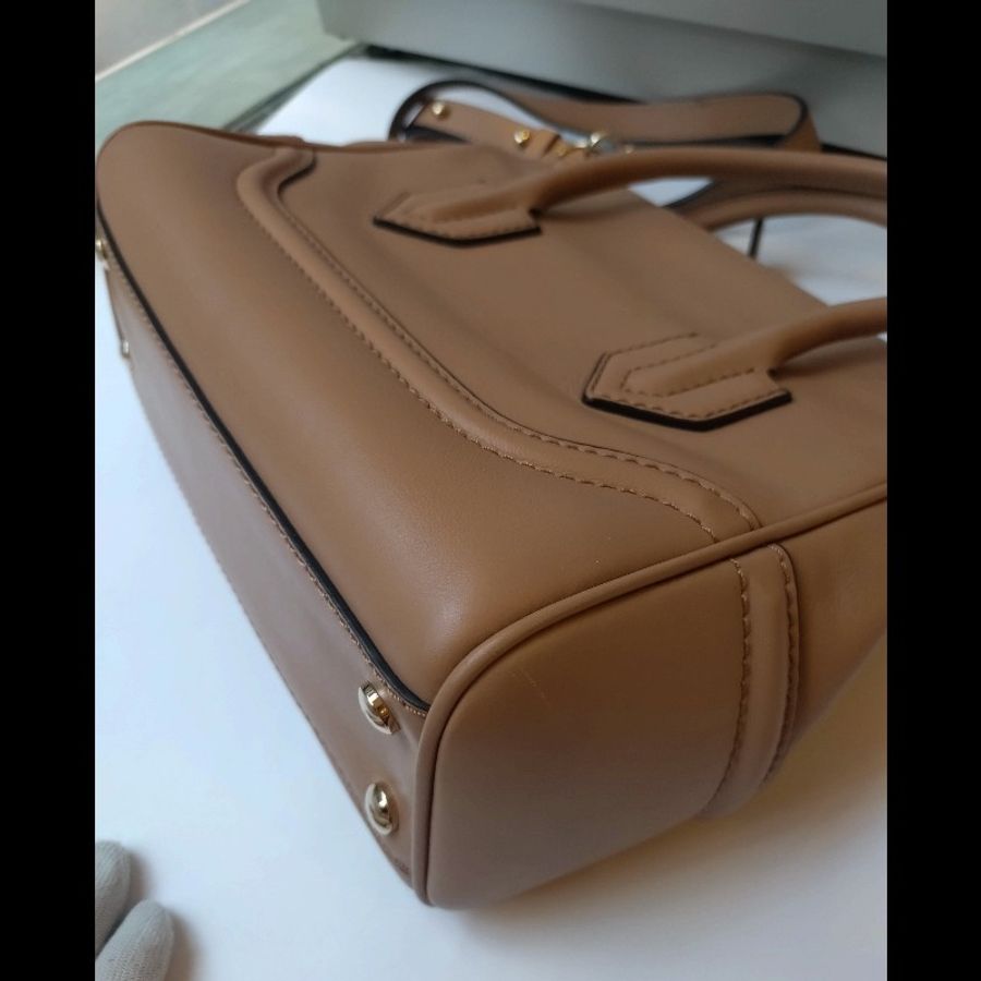 Versace 駝色皮革梅杜莎釦兩用包-9