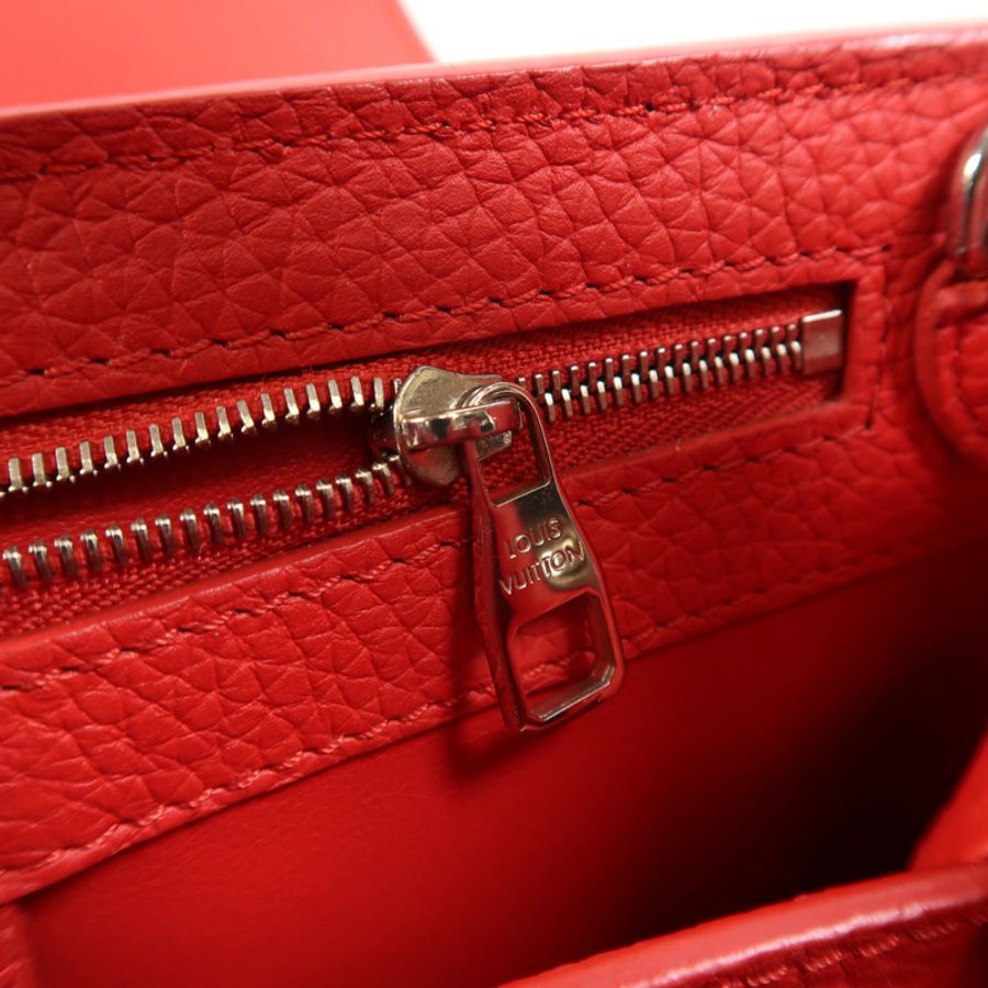 LOUIS VUITTON Taurillon Capucines BB銀扣手挽肩背兩用袋-13