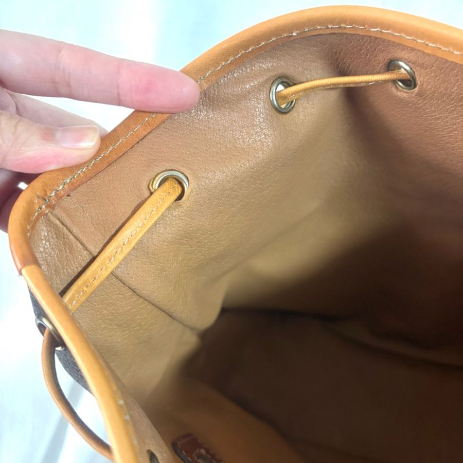 Celine 凱旋門水桶斜挎包-35