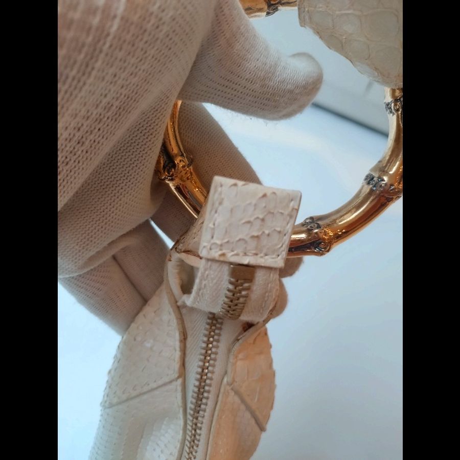 Gucci 單肩帶白蛇紋皮革hobo包-20