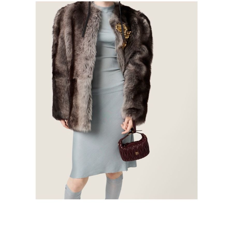 Miu Miu 女士 馬特拉塞凸紋納帕皮手拿包均碼碼15cm*8cm*8.5cm-7