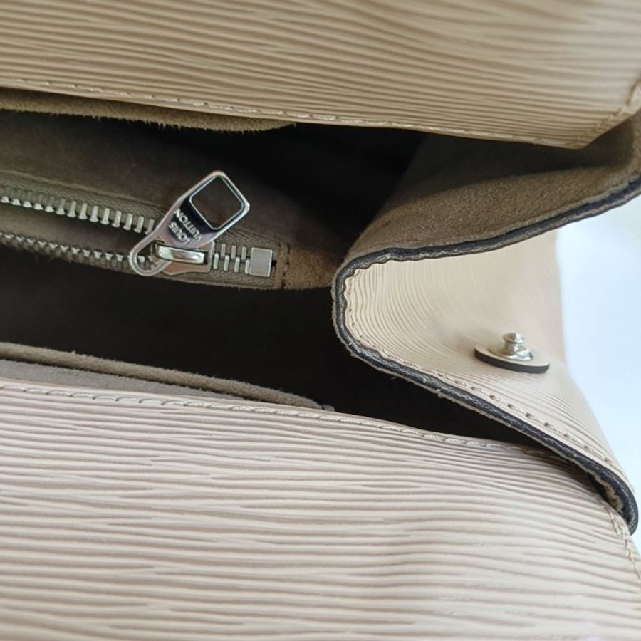 LOUIS VUITTON MARLY中號卡其色EPI牛皮水波紋斜挎包手提包單肩包銀色五金可拆卸肩帶-10