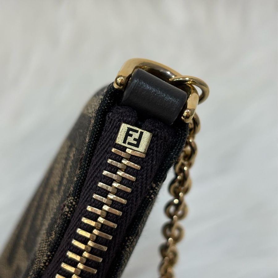 FENDI 8M0535 Baguette FF 緹花老花 金鍊 迷你貝貴提零錢包小廢包口紅包耳機包手拿包手提包-21