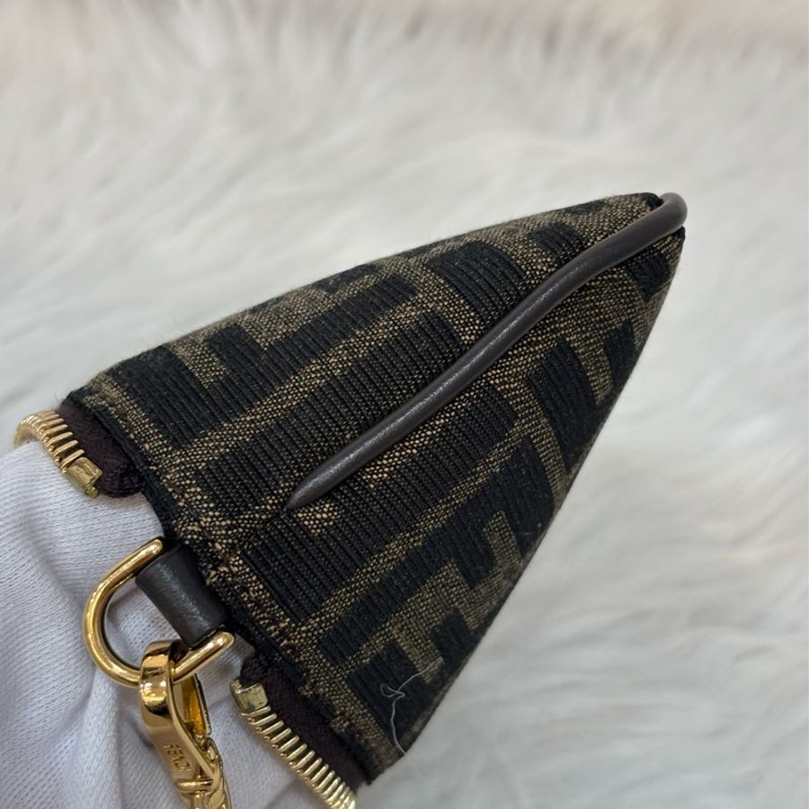 FENDI 8M0535 Baguette FF 緹花老花 金鍊 迷你貝貴提零錢包小廢包口紅包耳機包手拿包手提包-24