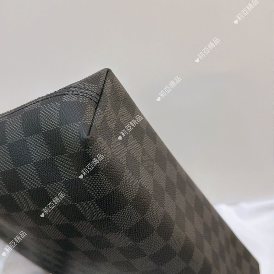 莉亞精品♡ Lv 黑棋盤格郵差包 二手美包-8