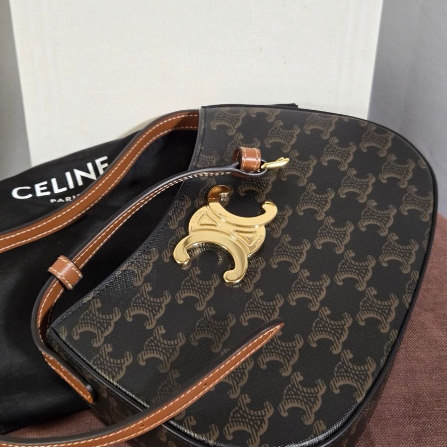 領完年終犒賞自己🥰 CELINE Tilly 老花凱旋門標誌肩背包-附防塵袋-0