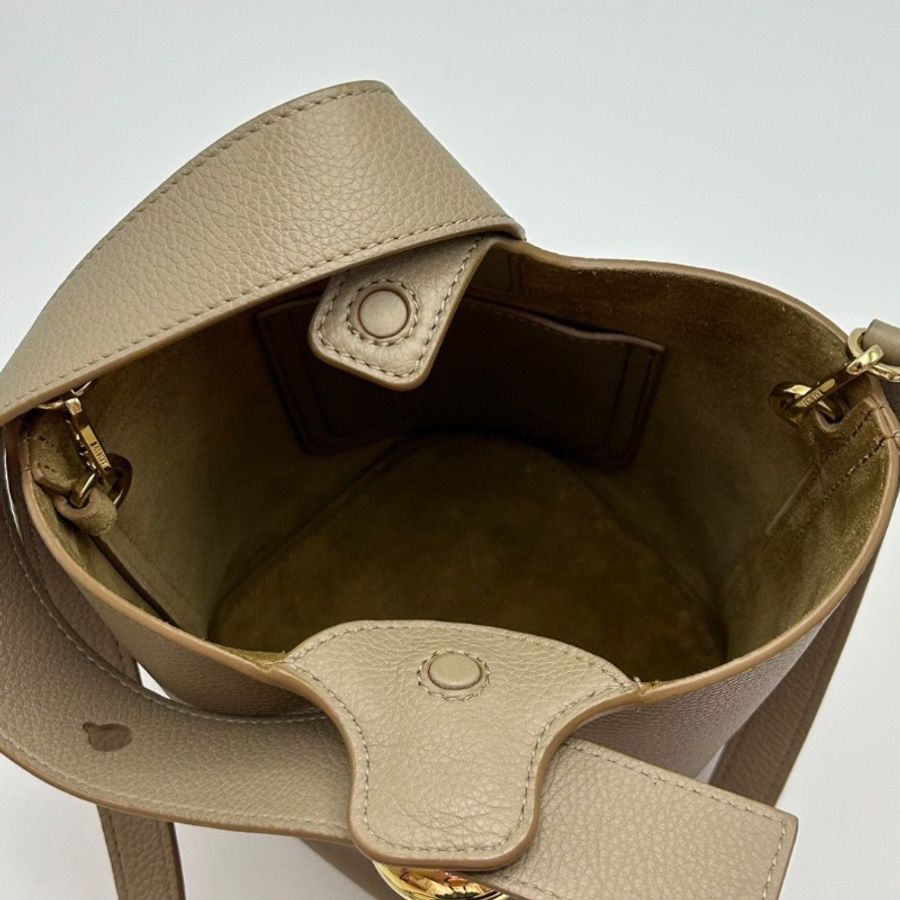 LOEWE Pebble Bucket灰色手提斜背水桶包16*16*19.5 9新 配件塵袋-3