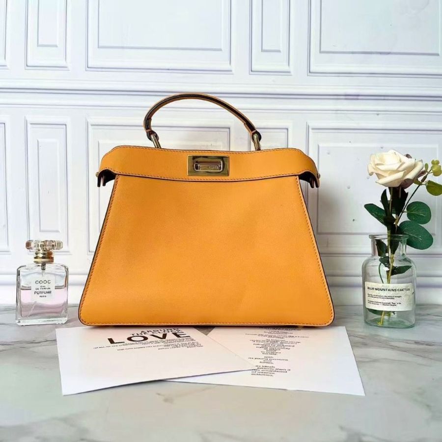 Fendi 橘色Peekaboo小號手提包27*20*12 95新盒子塵袋-1