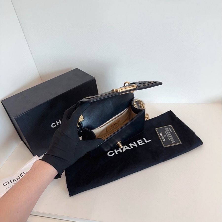 ✨Chanel 99新全套 黑金Leboy小號 宮廷系列限定 🖤-8