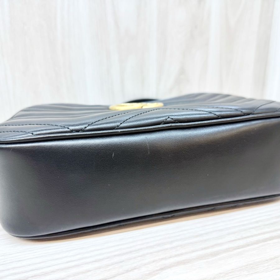 GUCCI黑金牛皮馬夢鏈條相機包24CM 447632-18