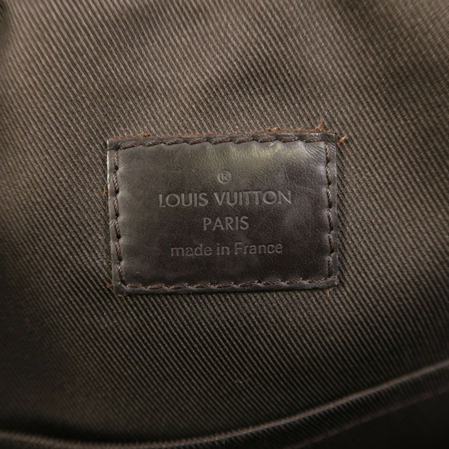 LOUIS VUITTON Damier Jake Messenger PM銀扣肩背袋-5