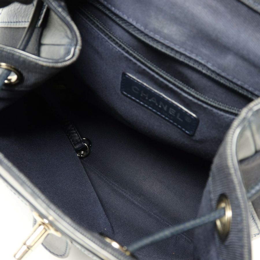 CHANEL 牛皮皮革Backpack銀扣鏈帶背包-4