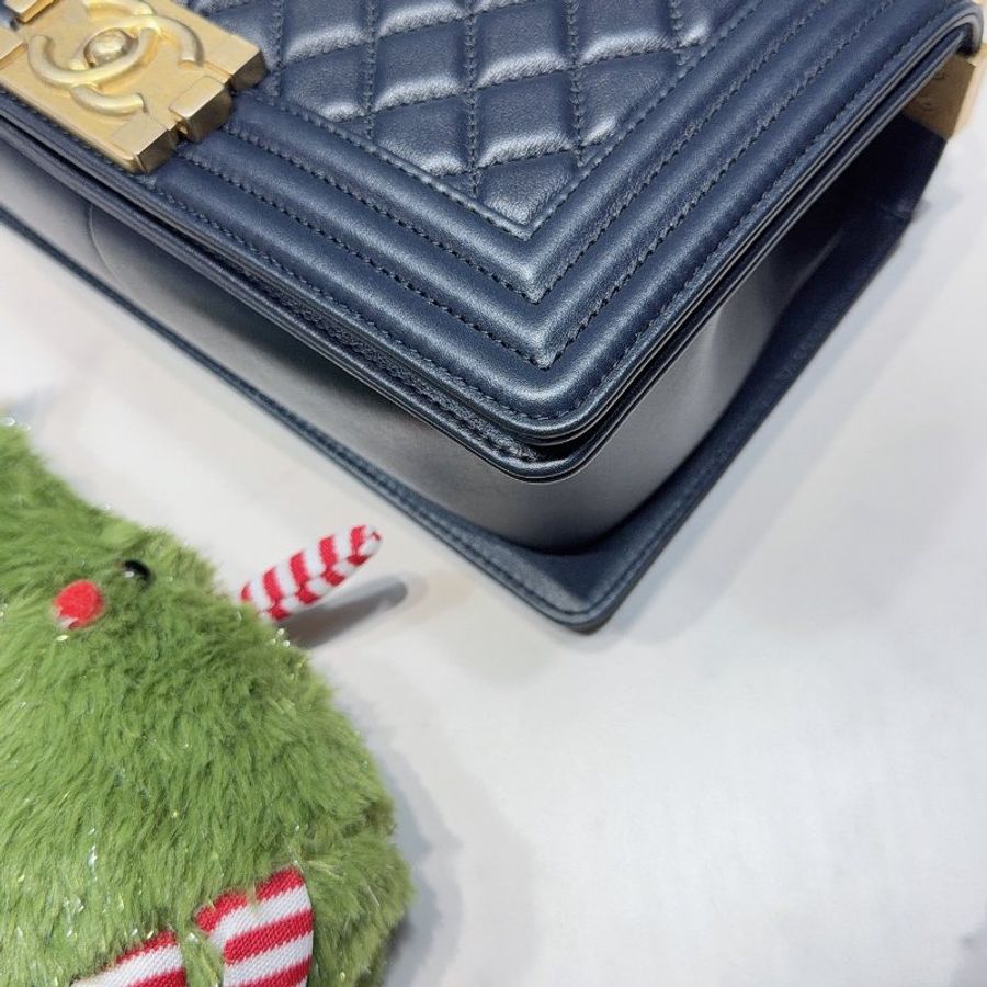 CHANEL 藍金羊 BOY 25-7