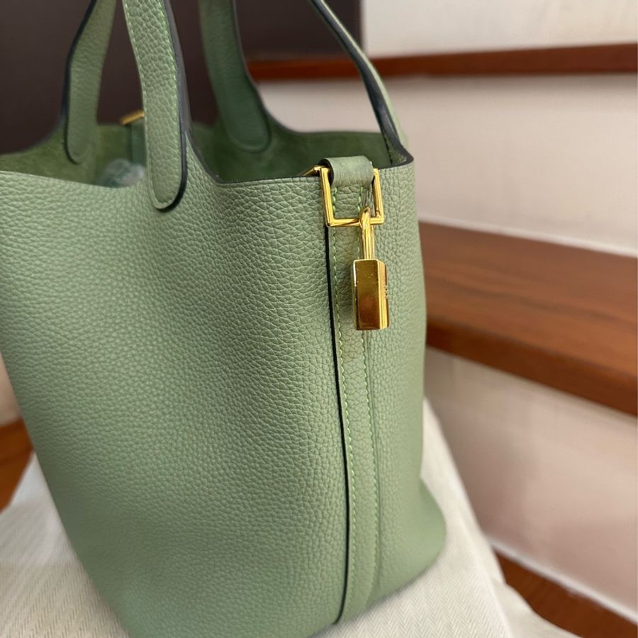 HERMES 牛油果綠PICOTIN18-1