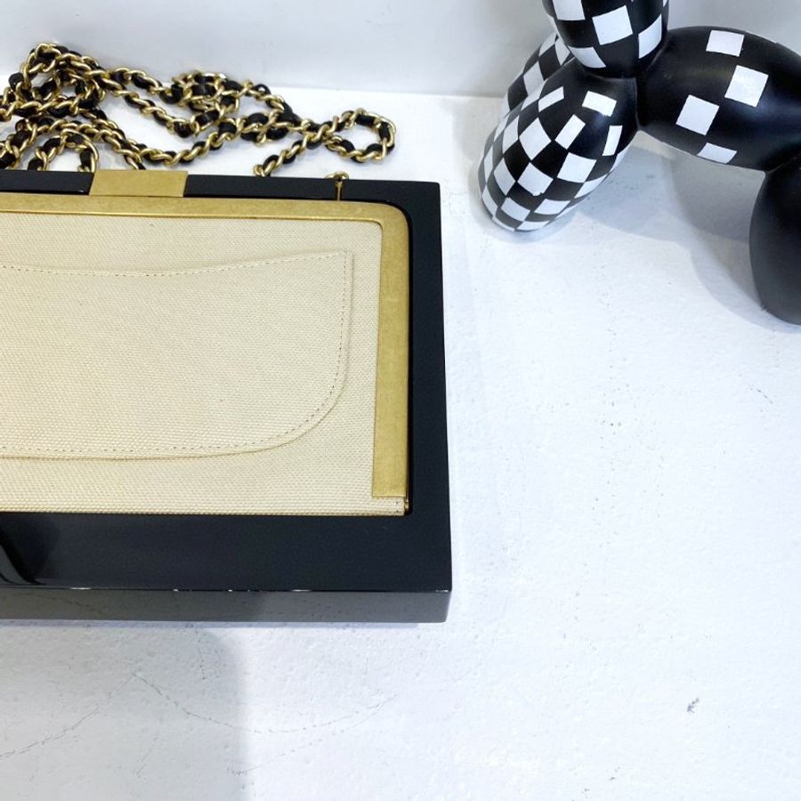 【CHANEL】香奈兒 Lambskin Chain Shoulder 黑色 金扣 壓克力限量版晚宴鏈條包 22x16x2 正品(二手)M0321-7
