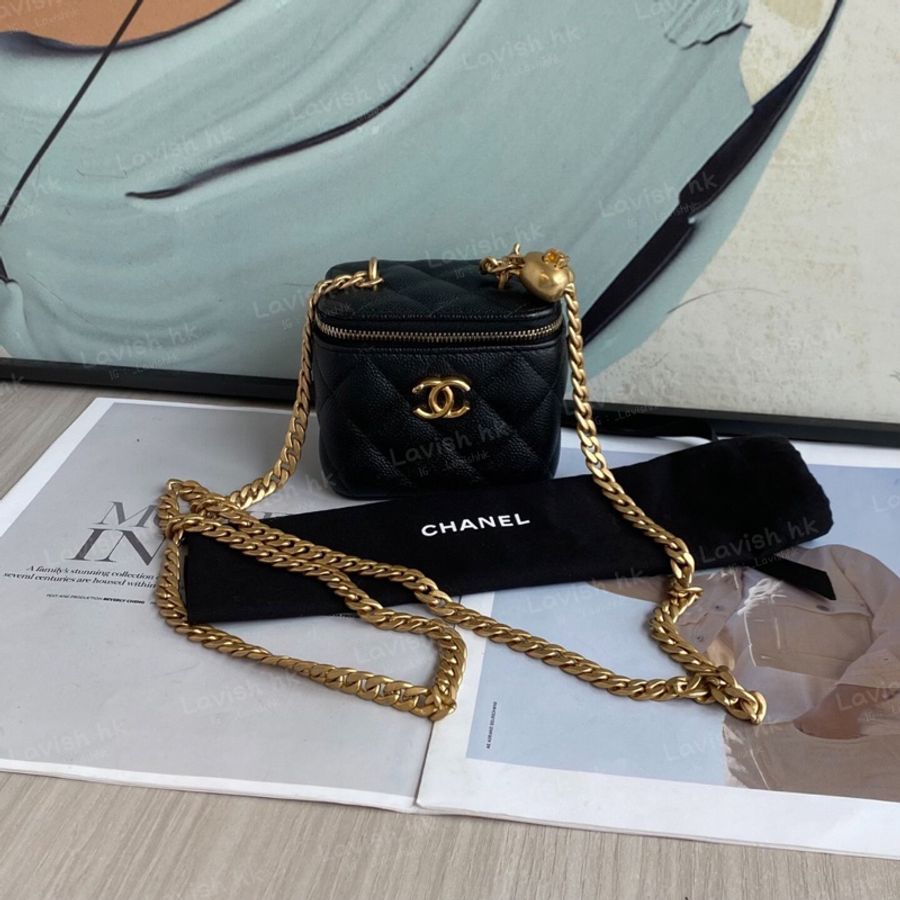 Chanel 23P 愛心扣mini黑金荔枝紋牛皮-0