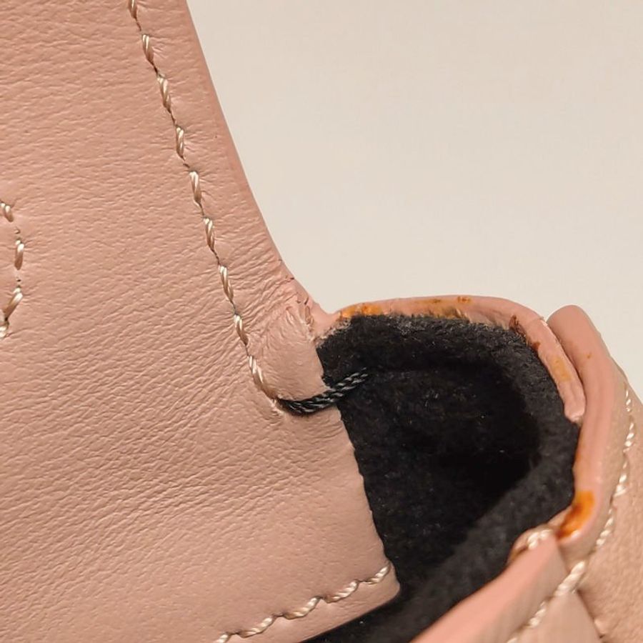 Burberry DK88牛皮純色鎖扣斜挎包單肩包-10