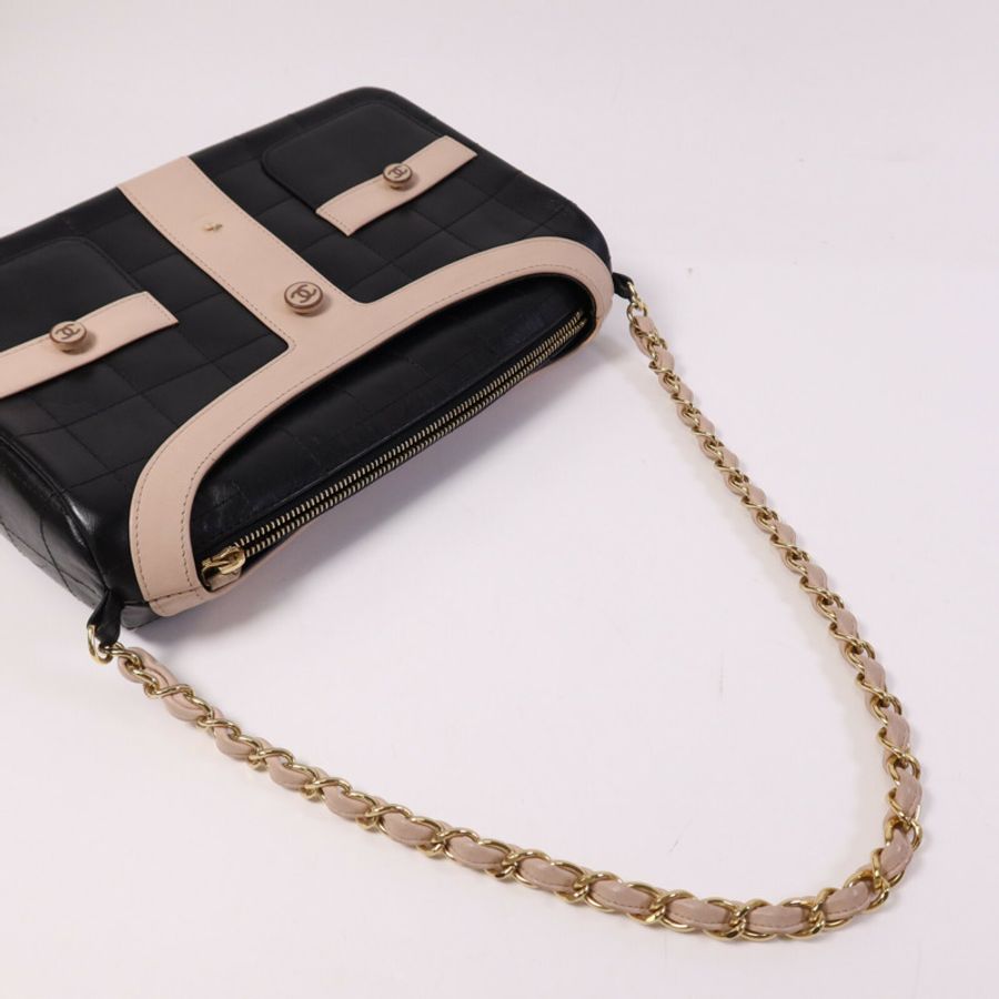 CHANEL 牛皮皮革Mademoiselle Jacket Bag金扣肩背袋-8