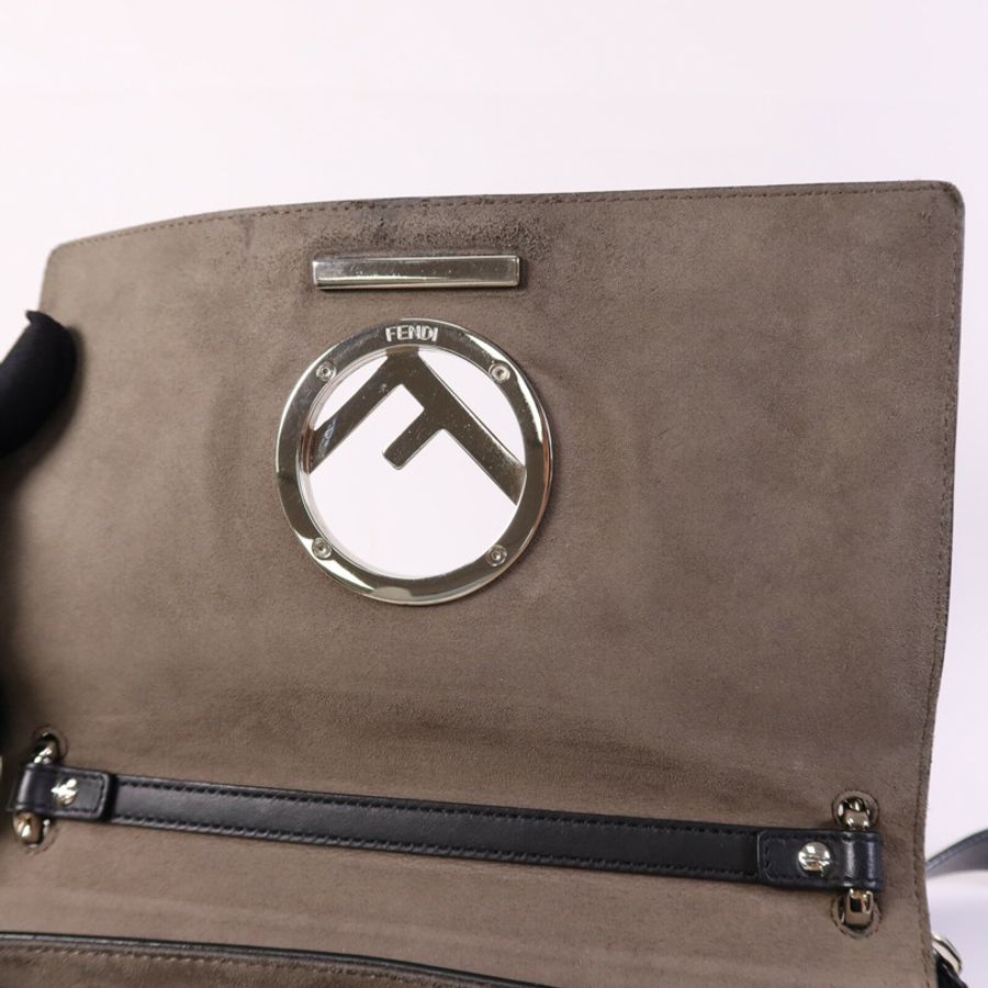 FENDI 牛皮皮革Kan I肩背袋-13