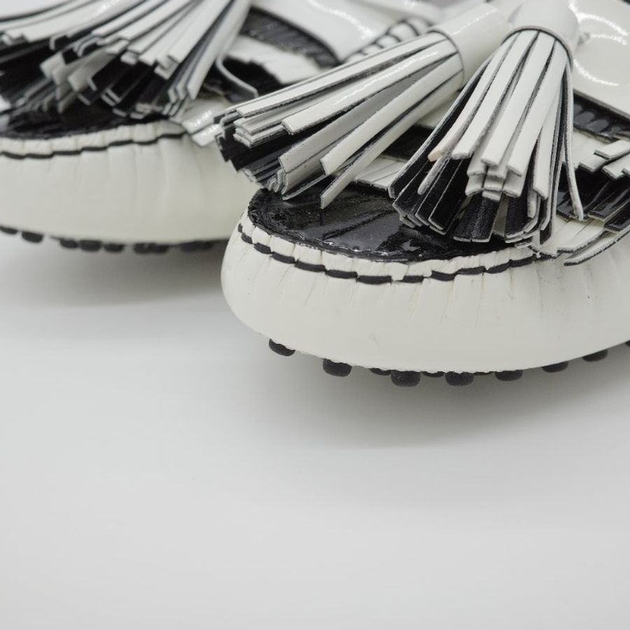 Tod's 托德斯 Gommino 黑白條紋 皮革流蘇 豆豆鞋 EU38-14