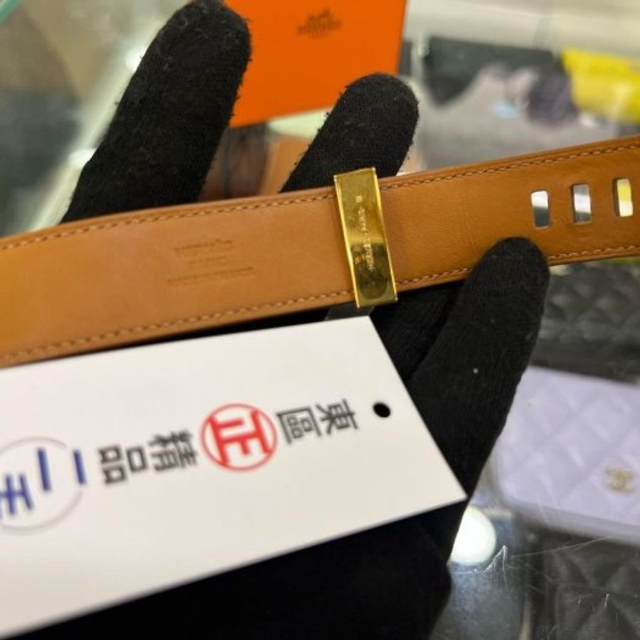東區正精品㊣HERMES Collier de Chien 24 CDC 金棕色皮革金扣手環 Z刻 RZ6181-1
