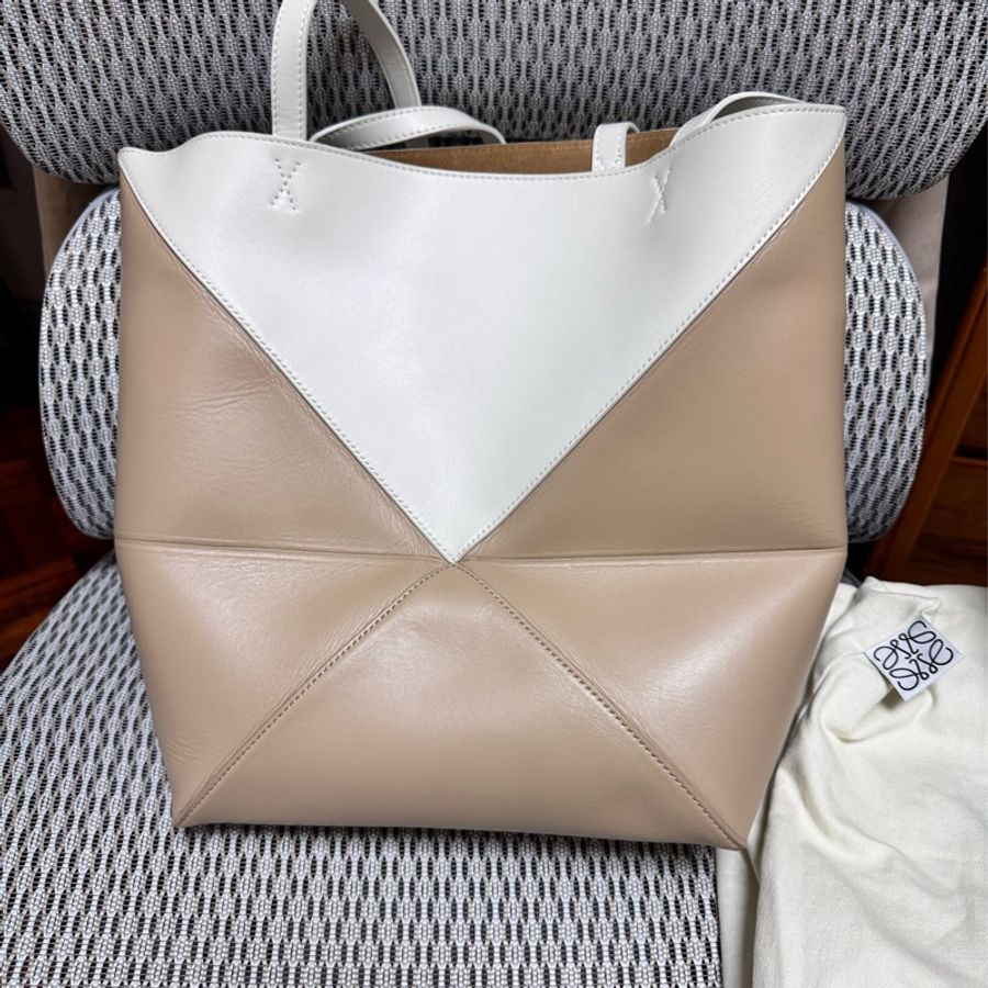 (售出)LOEWE Puzzle Medium Fold Tote 奶茶拼色 中號-1