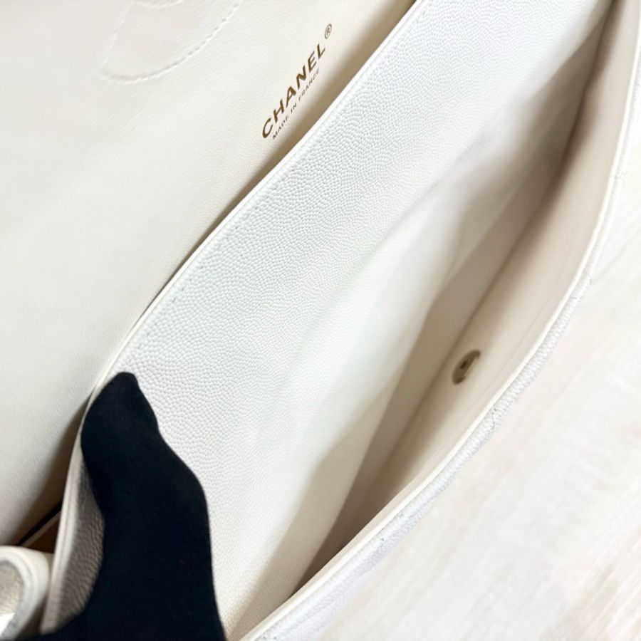 CHANEL白色荔枝皮金釦MAXI JUMBO/A58601-12