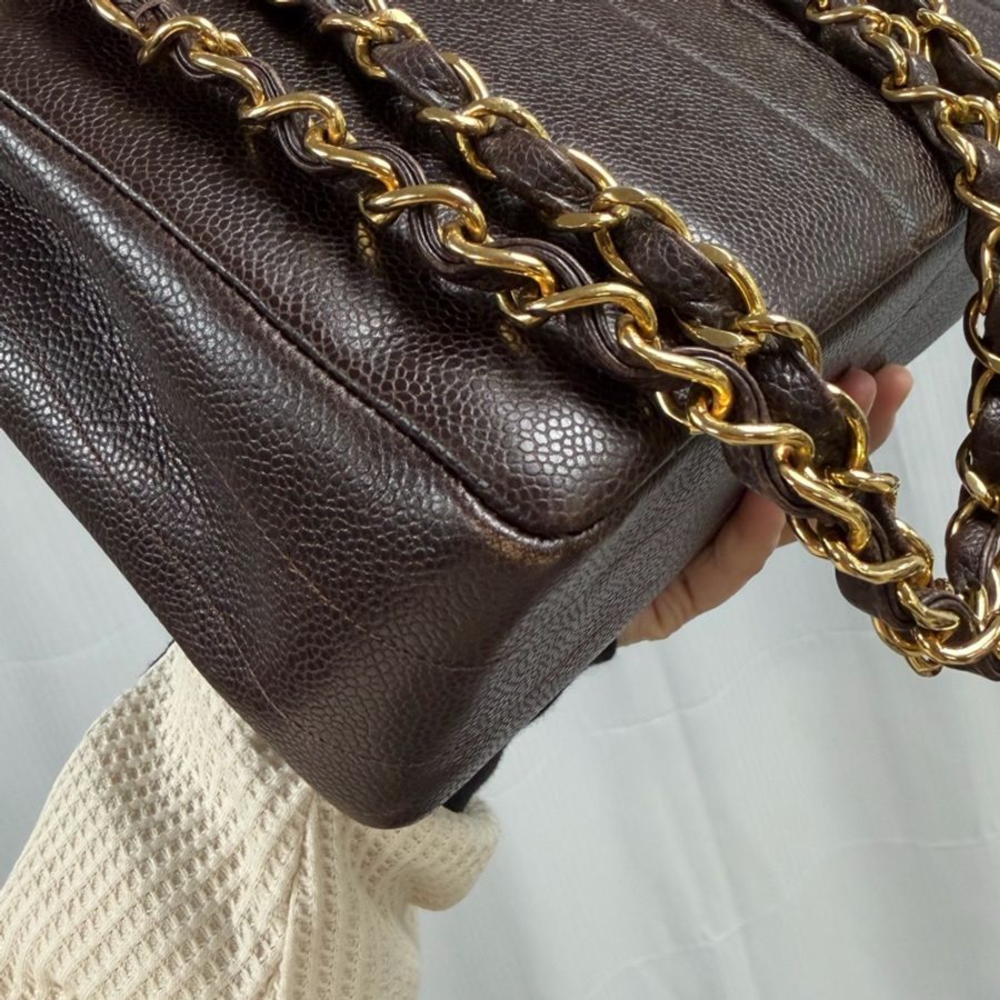 Chanel 中古 大CC 貝嫂Jumbo 巧克力 魚子醬 大金扣 豎紋-14