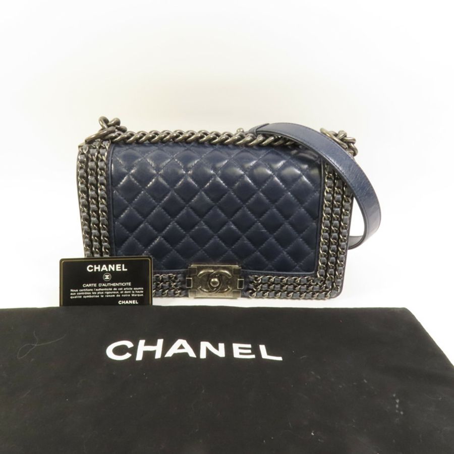 CHANEL 牛皮皮革Boy 25肩背袋-11