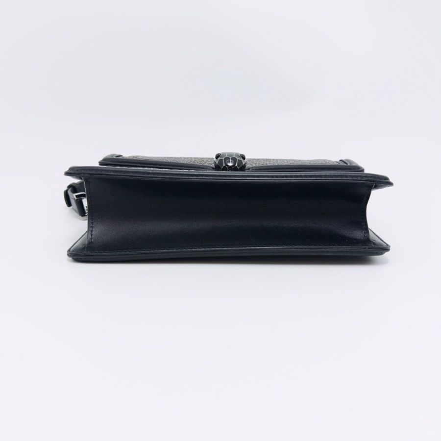 BVLGARI Serpenti DiamondBlast 黑色蛇頭肩背斜背包24*16*5 98新配件塵袋-4