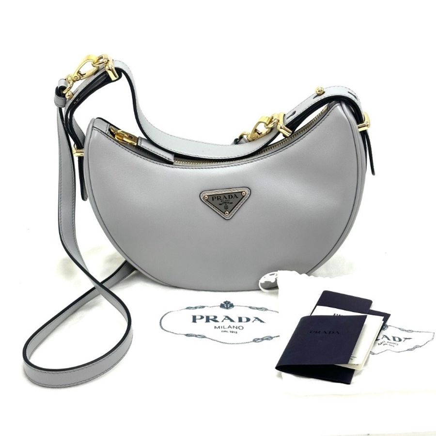 PRADA 霧霾藍金扣肩背斜背月亮包24*14*7 99新配件塵袋-1
