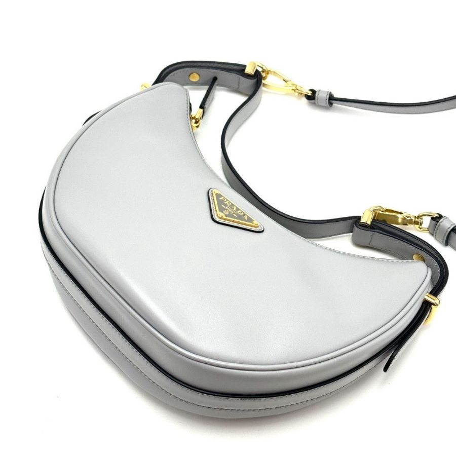 PRADA 霧霾藍金扣肩背斜背月亮包24*14*7 99新配件塵袋-4