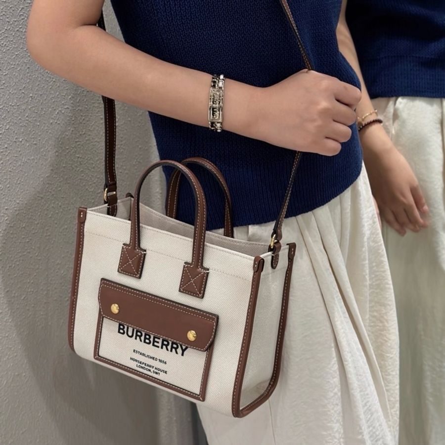 【配件滿|超可愛!】 Burberry Mini Tote 斜背包-26