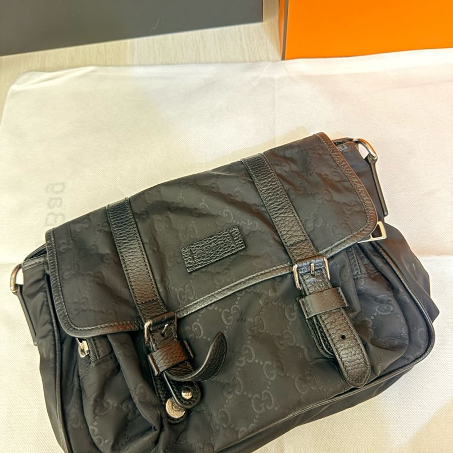 Gucci尼龍男郵差包-0