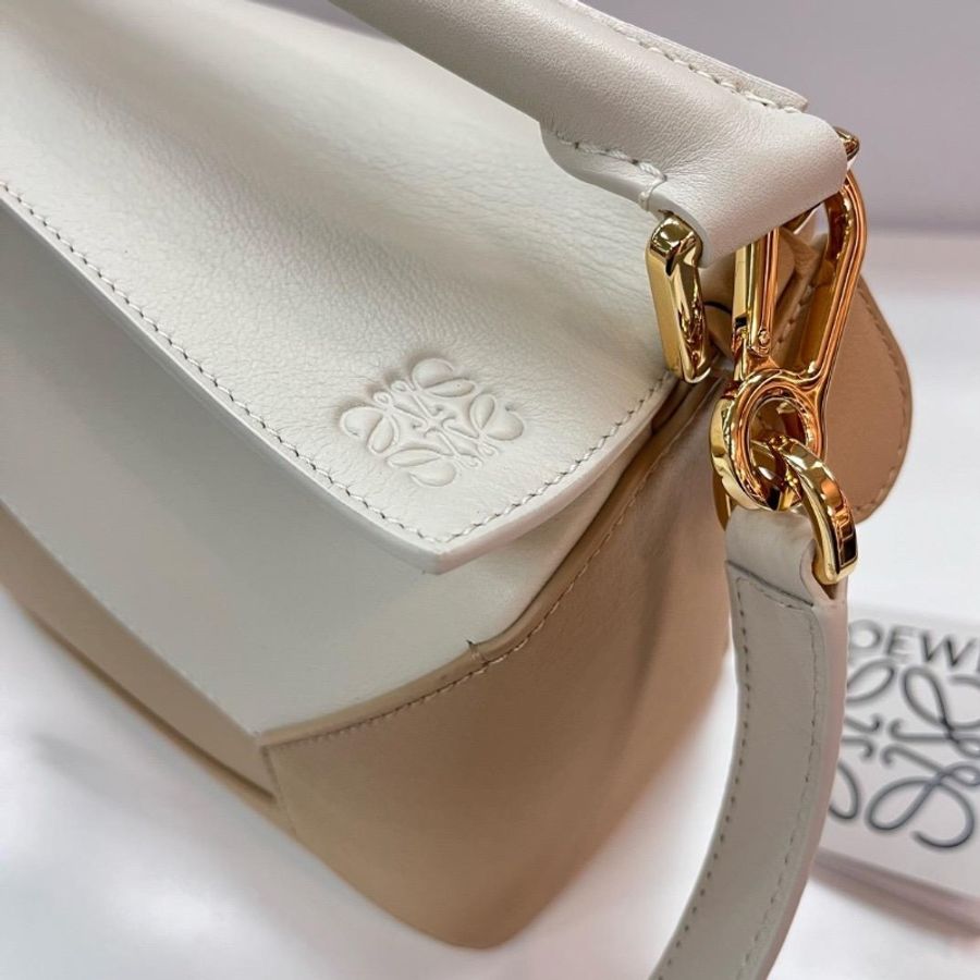 Loewe puzzle ( beige )-2