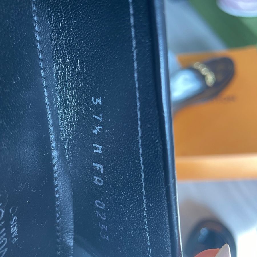 Louis Vuitton 路易威登25111905老花樂福37.5碼-3