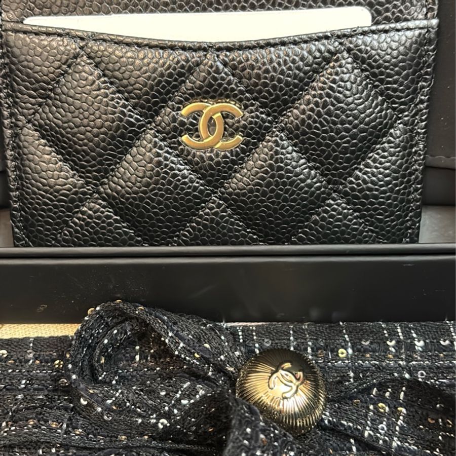 Chanel 經典黑金荔枝牛皮卡包-0