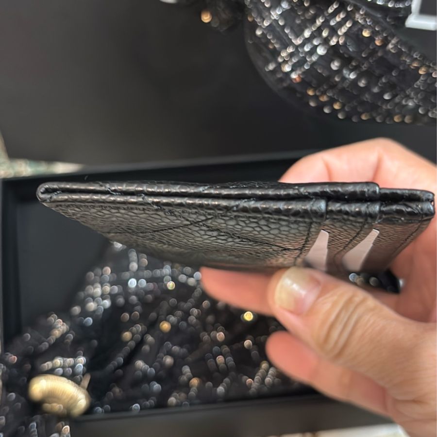 Chanel 經典黑金荔枝牛皮卡包-10