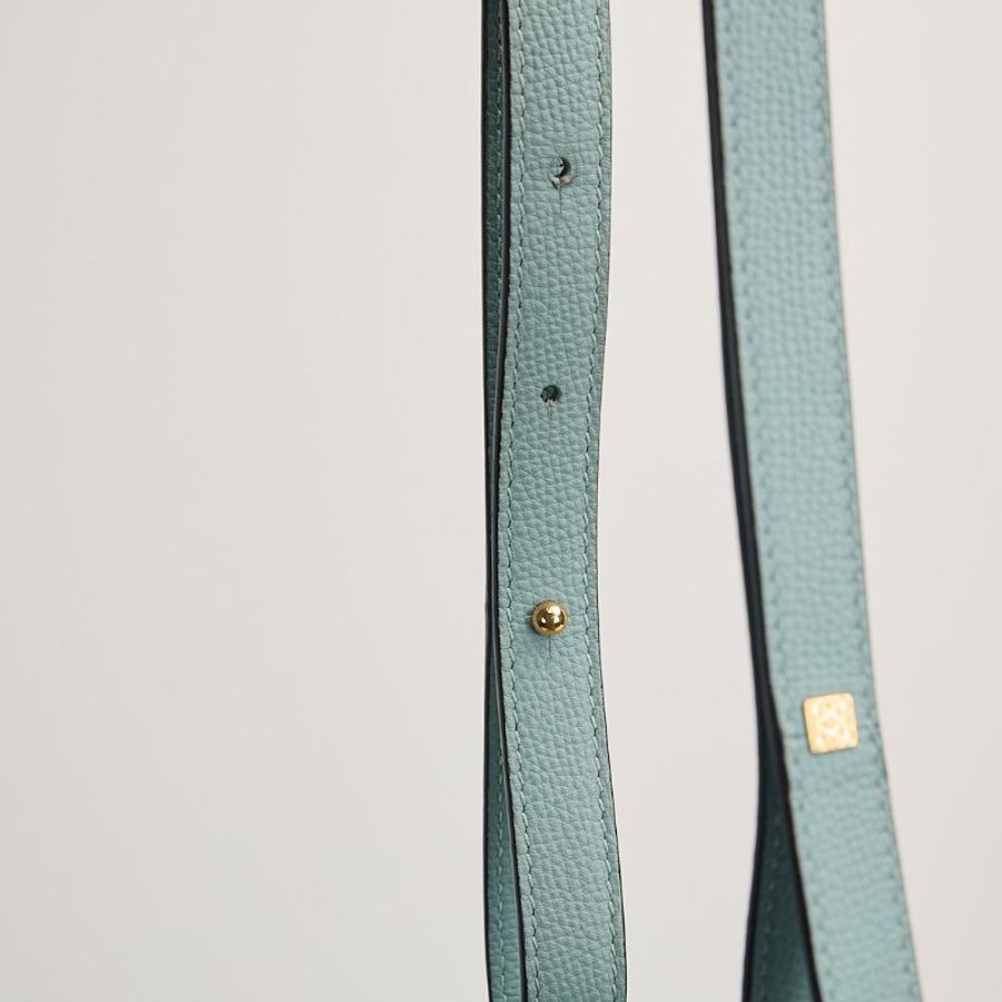 二手Loewe Hammock Mini吊床包 /粒紋小牛皮aqua水藍色-16