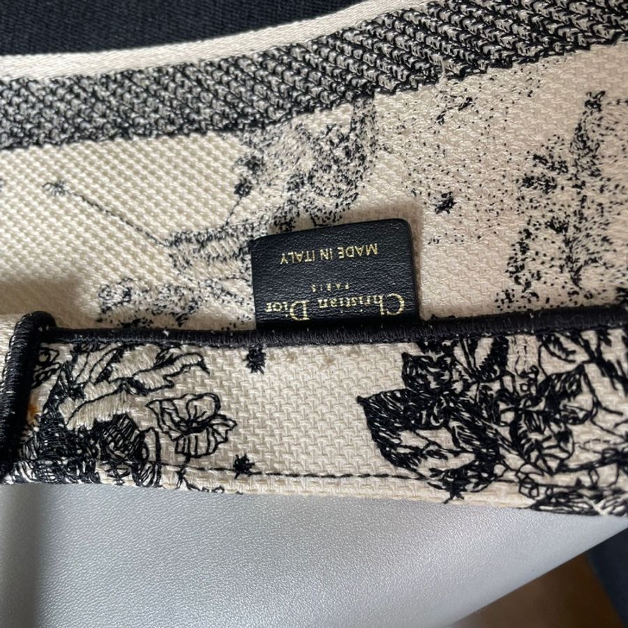 Dior book tote 星座刺繡系列(中號)-13