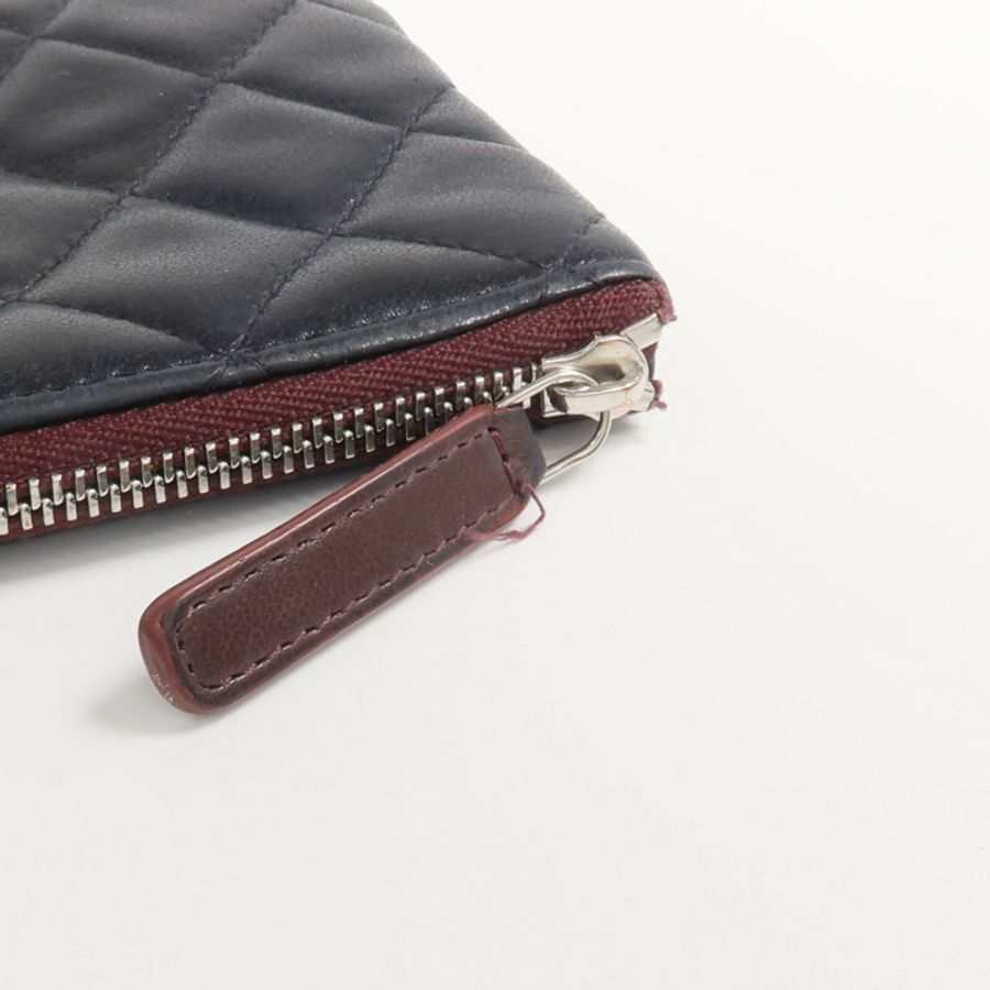 CHANEL 羊皮皮革Mini Pouch銀扣手拿包-11