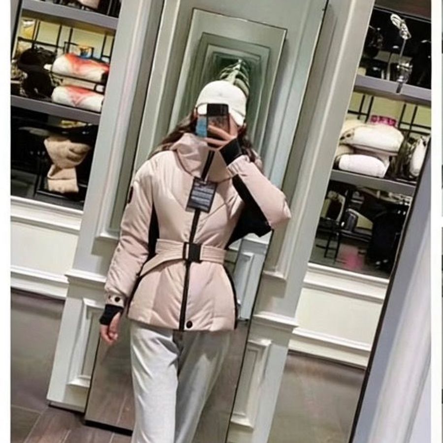 moncler 粉色羽絨服滑雪外套1碼 95新 配件塵袋衣架-0