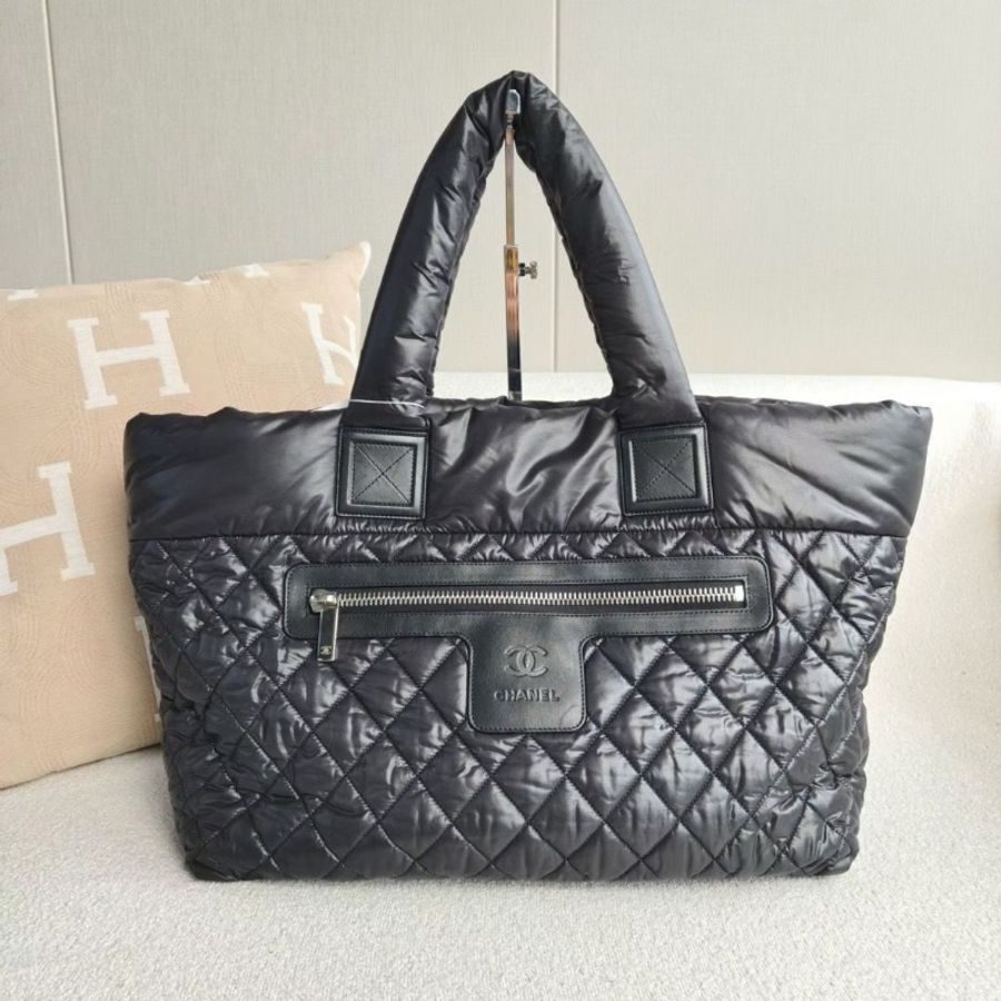 Chanel 黑色羽絨tote托特包27*28*16 95新配件保卡-6