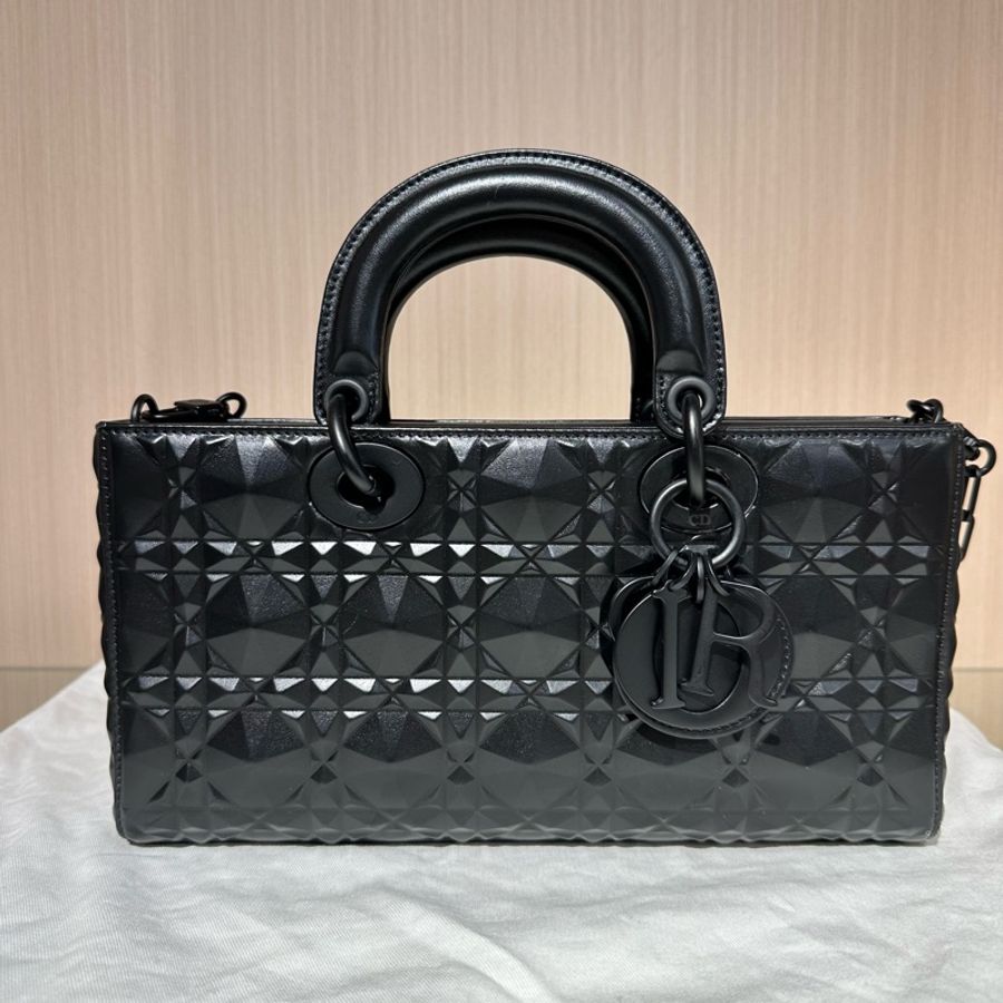 DIOR迪奥 Lady D-Joy 哑光金属钻石形藤格纹 牛皮戴妃包 黑色-0