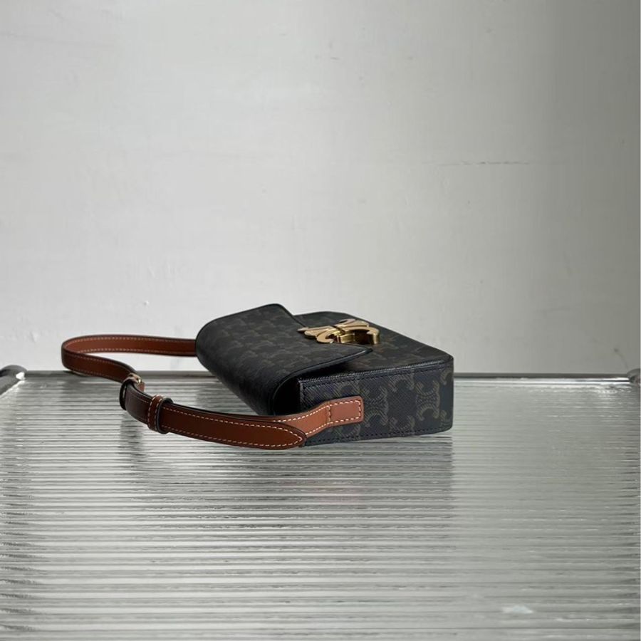 CELINE / 賽琳凱旋門老花腋下包，經典Triomphe系列 牛皮材質，尺寸：20*12*4cm-5