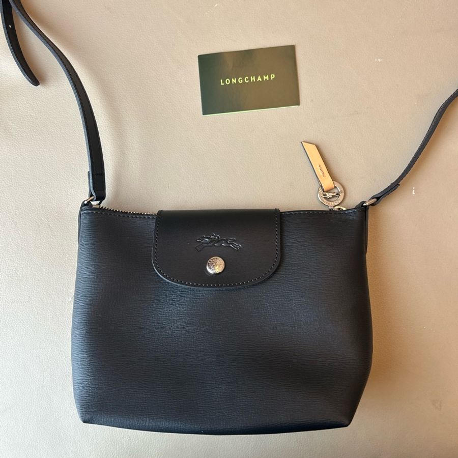 Longchamp 黑色真皮肩背包-1