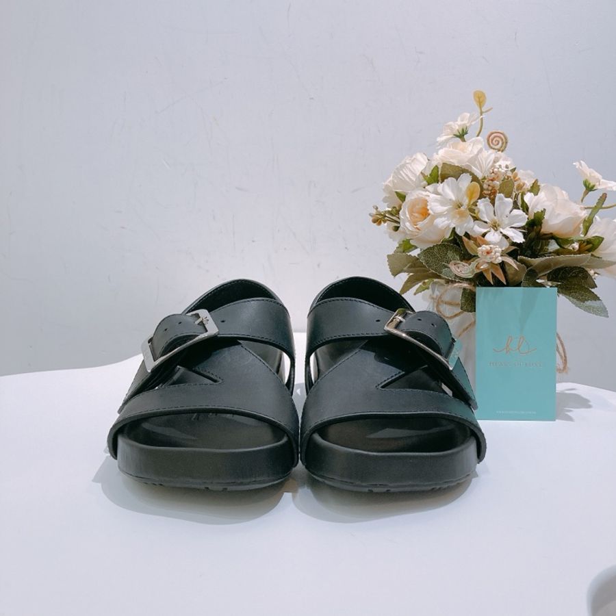 TW4691 Loewe 羅威 涼鞋 Buckle Strap Flat Sandals-1