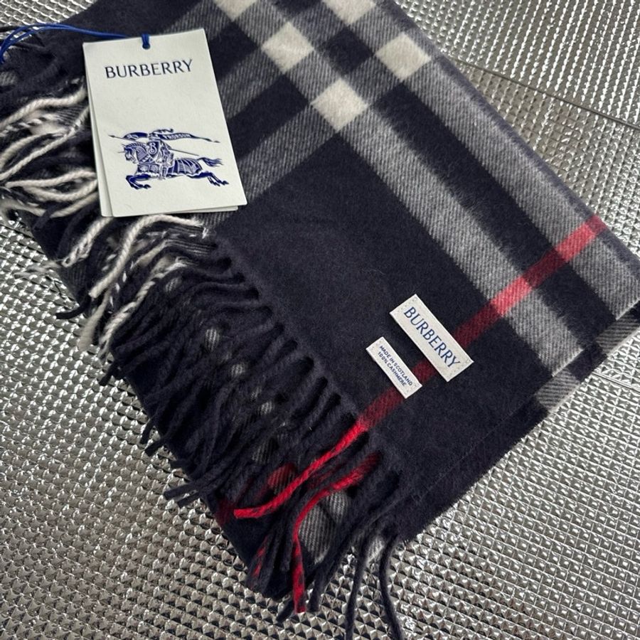 「員購特價」經典款全新BURBERRY ［專櫃價19500］羊絨格紋圍巾 博柏利克什米爾圍巾-1