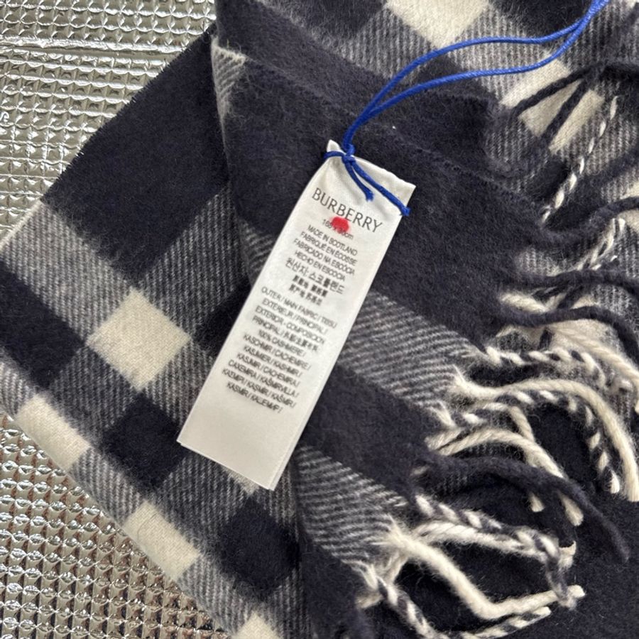 「員購特價」經典款全新BURBERRY ［專櫃價19500］羊絨格紋圍巾 博柏利克什米爾圍巾-11