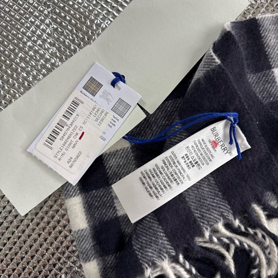 「員購特價」經典款全新BURBERRY ［專櫃價19500］羊絨格紋圍巾 博柏利克什米爾圍巾-13